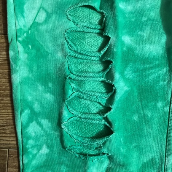 WHITE BIRCH DISTRESSED JOGGERS - Picture 2 of 4